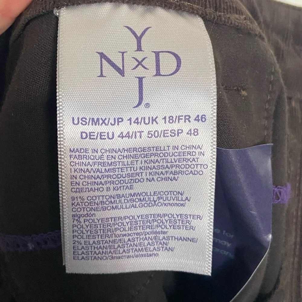 NWT NY+DJ Marilyn corduroy straight jeans in dark chocolate brown